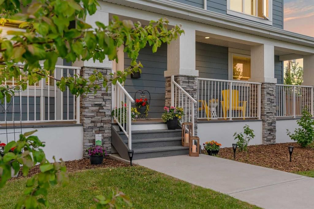 37 Highwood Place NW, Calgary — photo 4 of 50