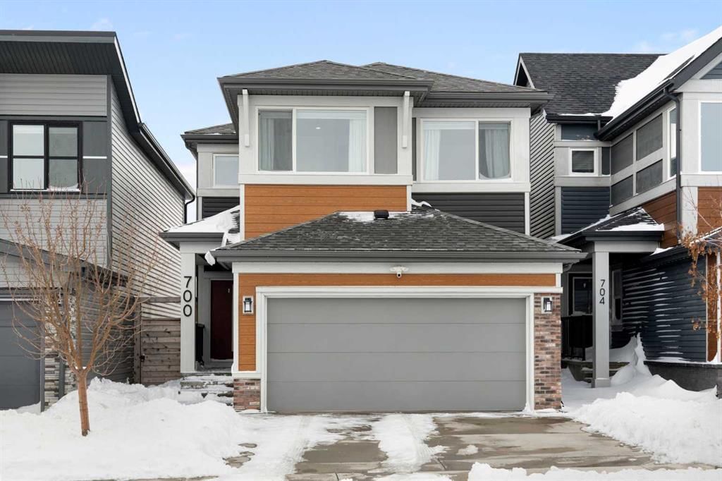700 Seton Circle SE, Calgary — photo 2 of 47