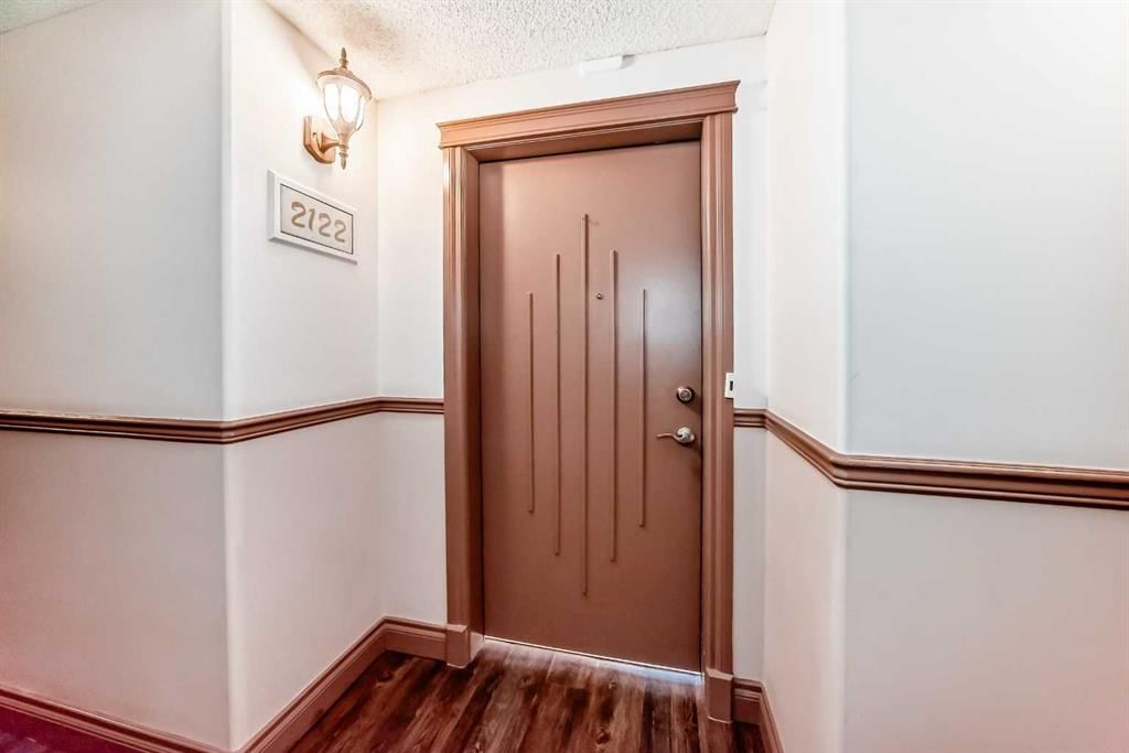 2122, Patterson View SW, Calgary — photo 5 of 43