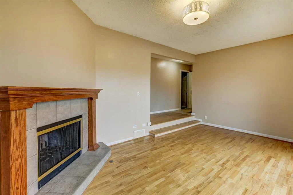 1163 Falworth Road NE, Calgary — photo 5 of 33