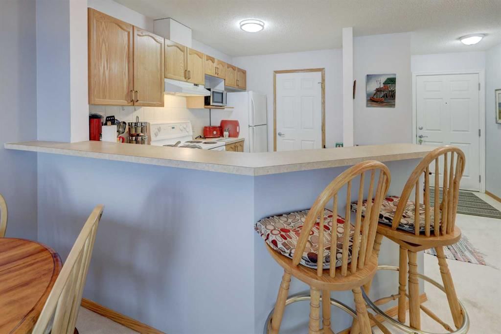 1316, 950 Arbour Lake Road NW, Calgary — photo 5 of 29