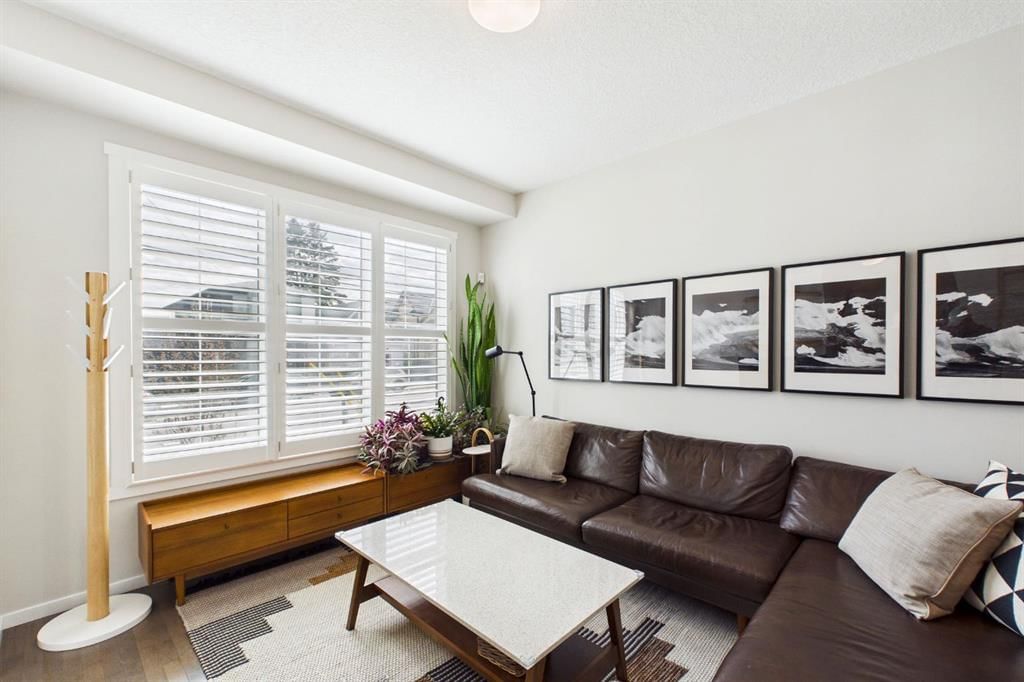 820 21 Avenue SE, Calgary — photo 2 of 44