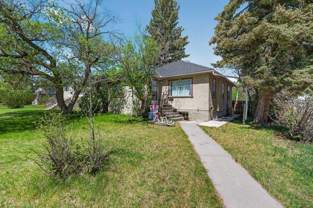 1102 21 Avenue NW, Calgary — photo 5 of 18
