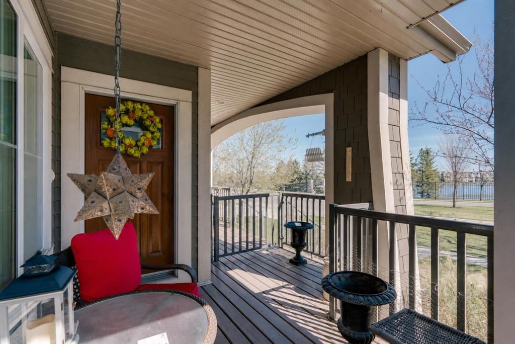 2280 Mahogany Boulevard SE, Calgary — photo 4 of 46