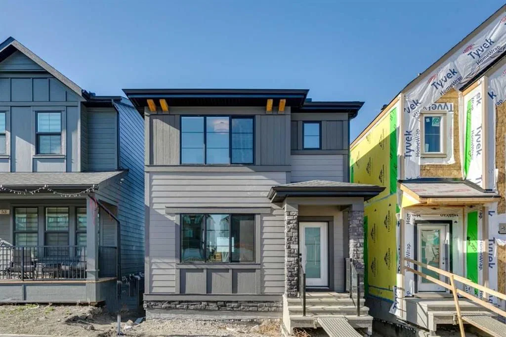 49 Bluerock Hill SW, Calgary — photo 2 of 33