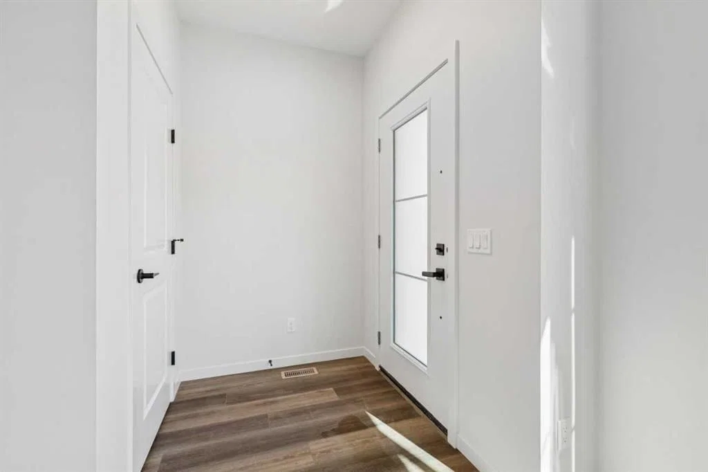 49 Bluerock Hill SW, Calgary — photo 4 of 33