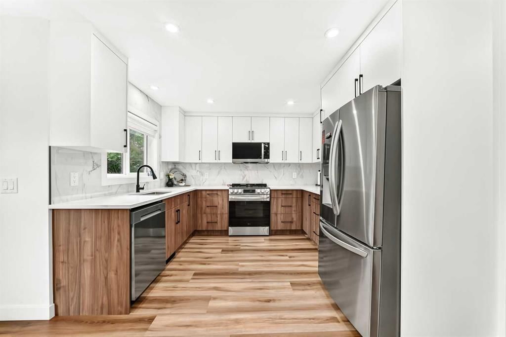 112 Christie Park Manor SW, Calgary — photo 5 of 50