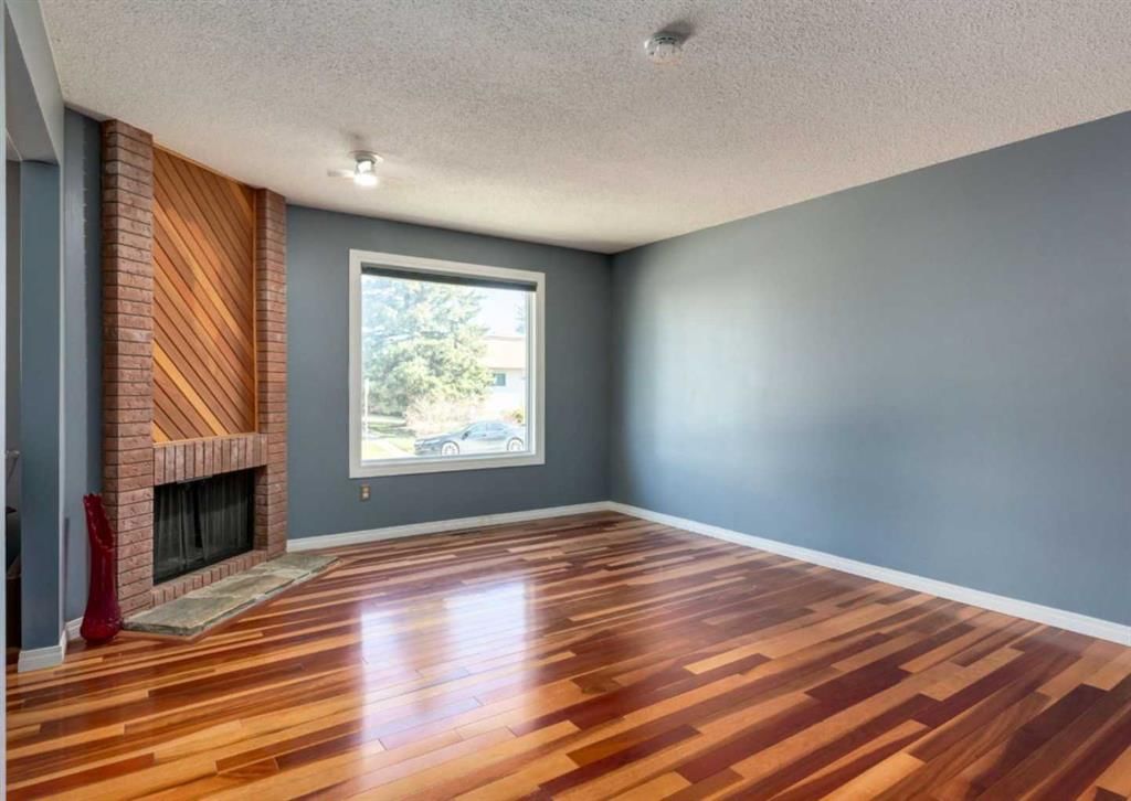 223 Cedarwood Road SW, Calgary — photo 2 of 32