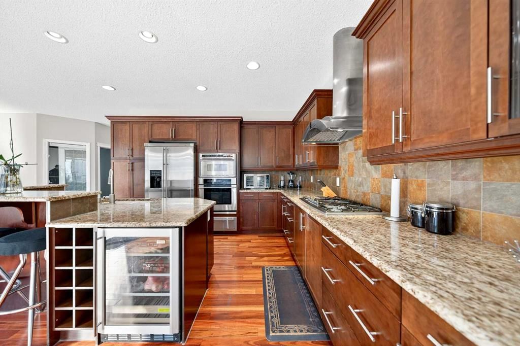 21 Panamount Street NW, Calgary — photo 4 of 49