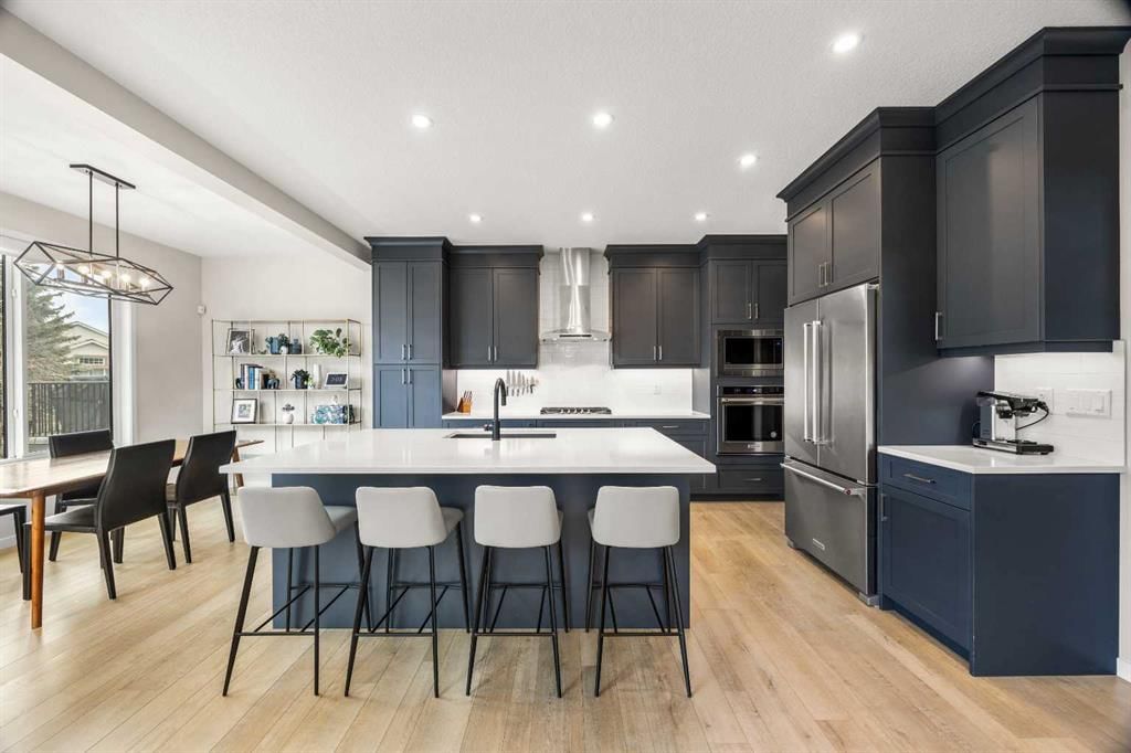 361 Harvest Hills Court NE, Calgary — photo 5 of 48