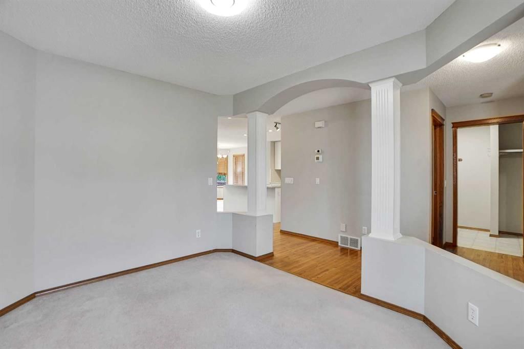 50 Cranfield Crescent SE, Calgary — photo 4 of 38