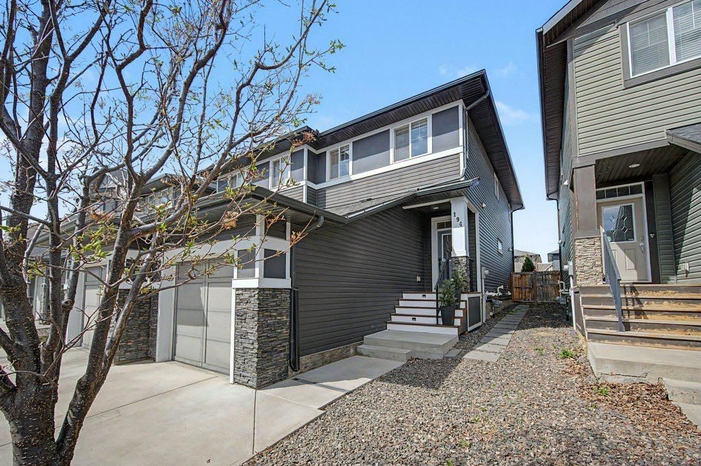 194 Legacy Mews SE, Calgary — photo 5 of 45