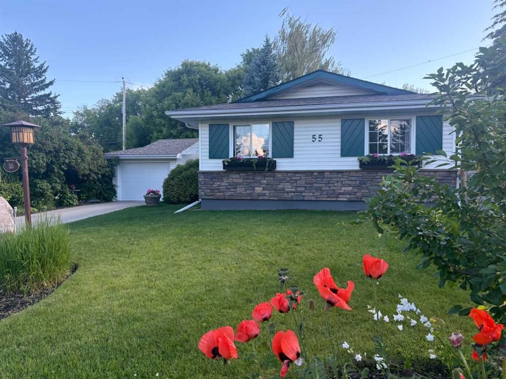 55 Kelvin Place SW, Calgary — photo 2 of 50