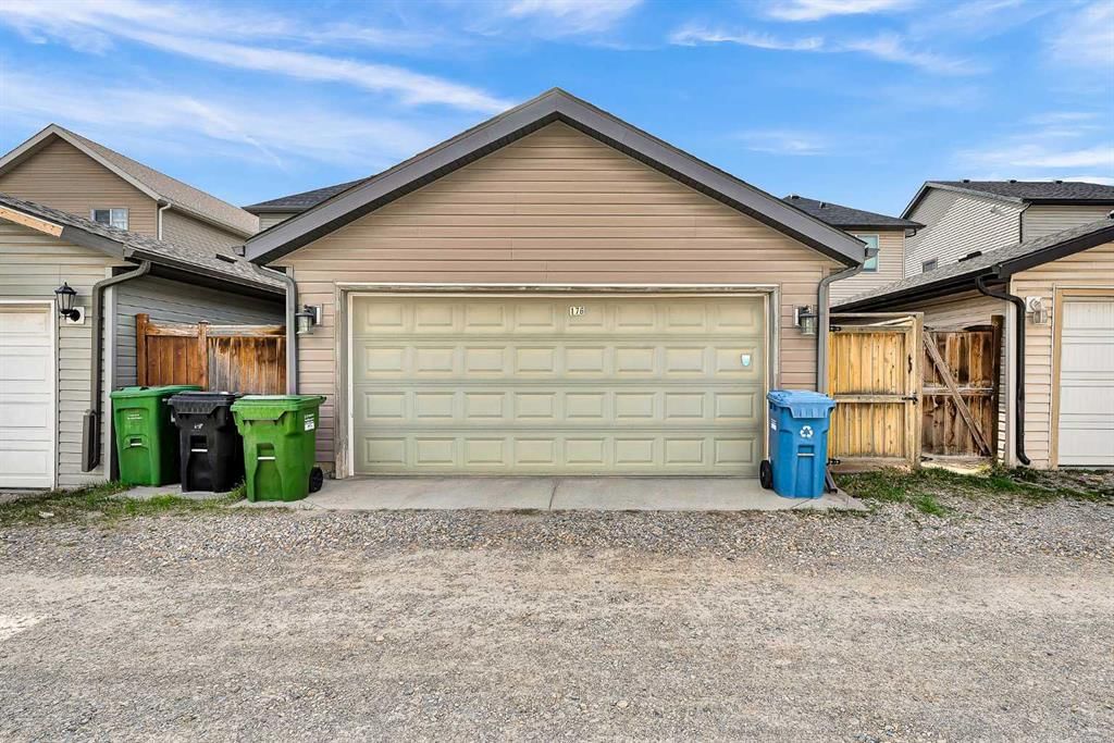 176 Skyview Point Green NE, Calgary — photo 2 of 43