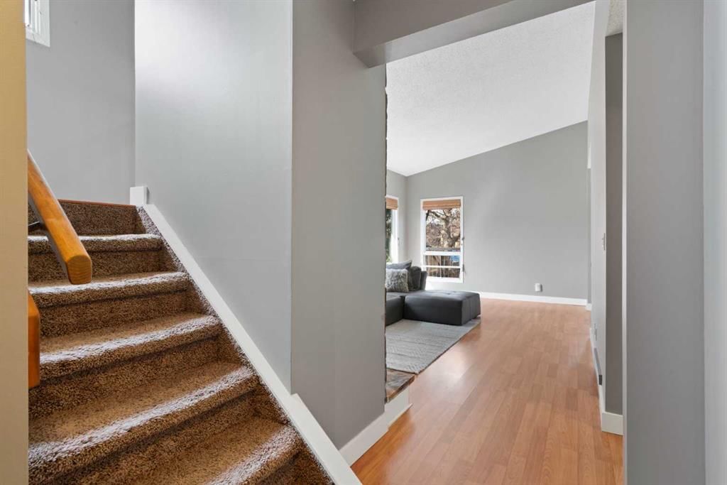 2, 1939 25A Street SW, Calgary — photo 5 of 50