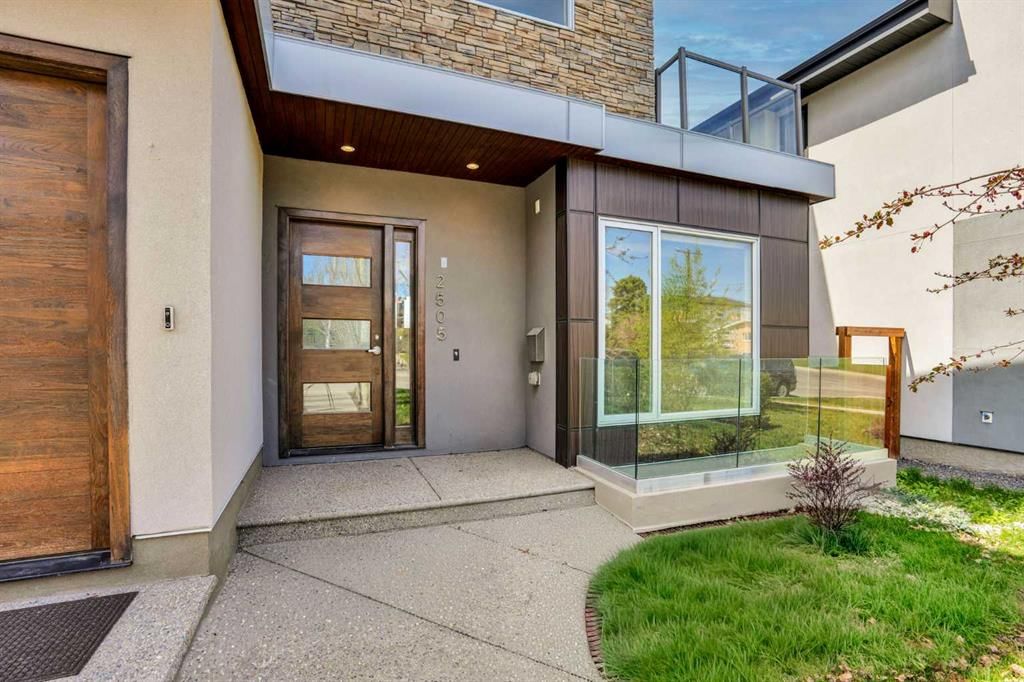 2505 21 Street SW, Calgary — photo 3 of 50
