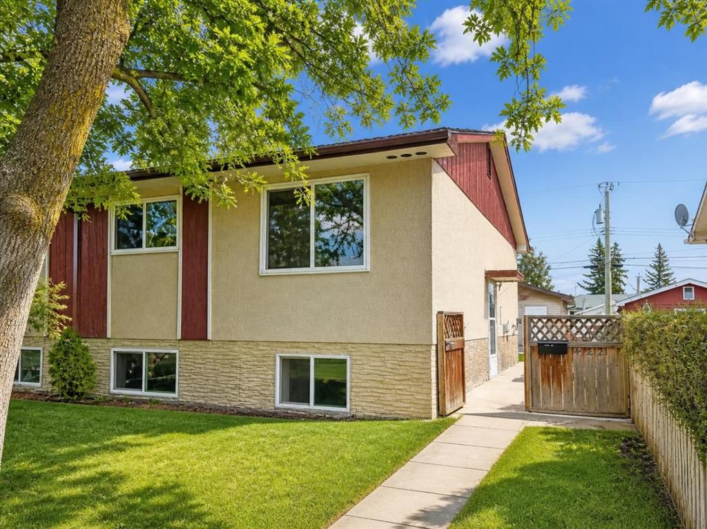 422 40 Street NE, Calgary — main listing photo