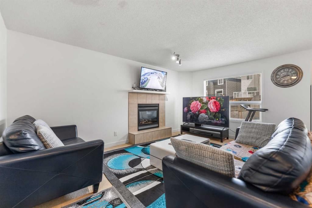 100 Saddlecrest Boulevard NE, Calgary — photo 5 of 35