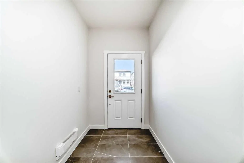 21 Cornergate Place NE, Calgary — photo 4 of 50
