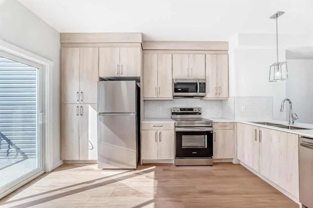 21 Cornergate Place NE, Calgary — photo 5 of 50