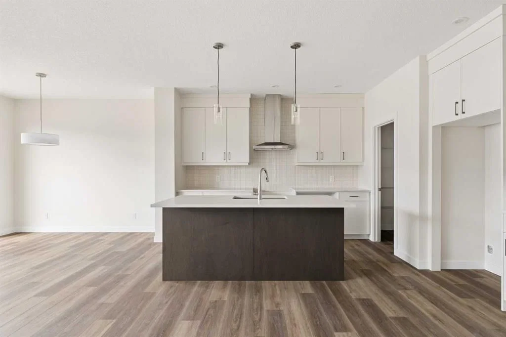 120 Creekstone Circle SW, Calgary — photo 4 of 37