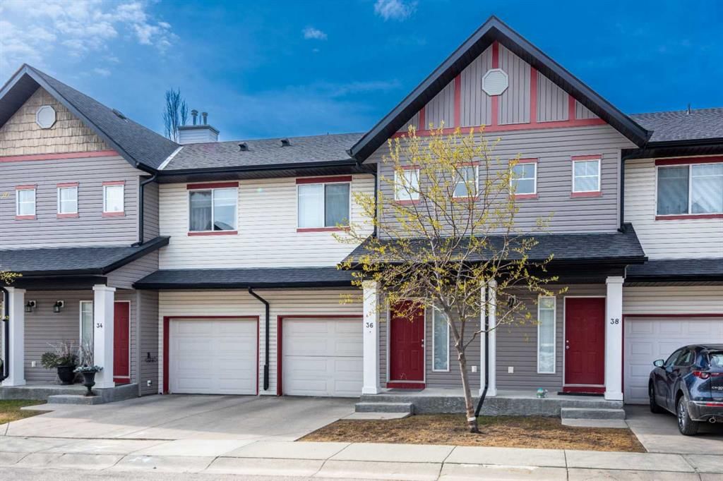 36 Everridge Gardens SW, Calgary — photo 2 of 30