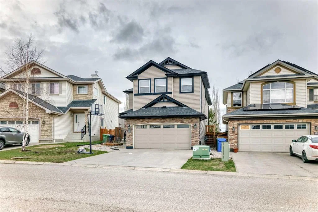 225 Kincora Heights NW, Calgary — photo 2 of 38