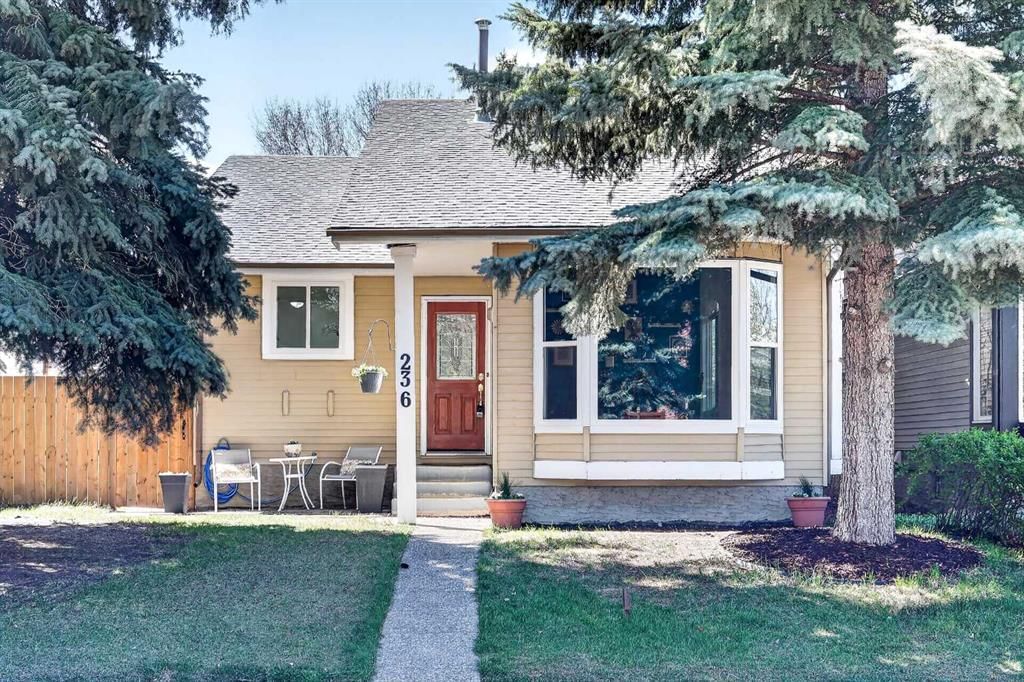 236 Mckerrell Way SE, Calgary — main listing photo