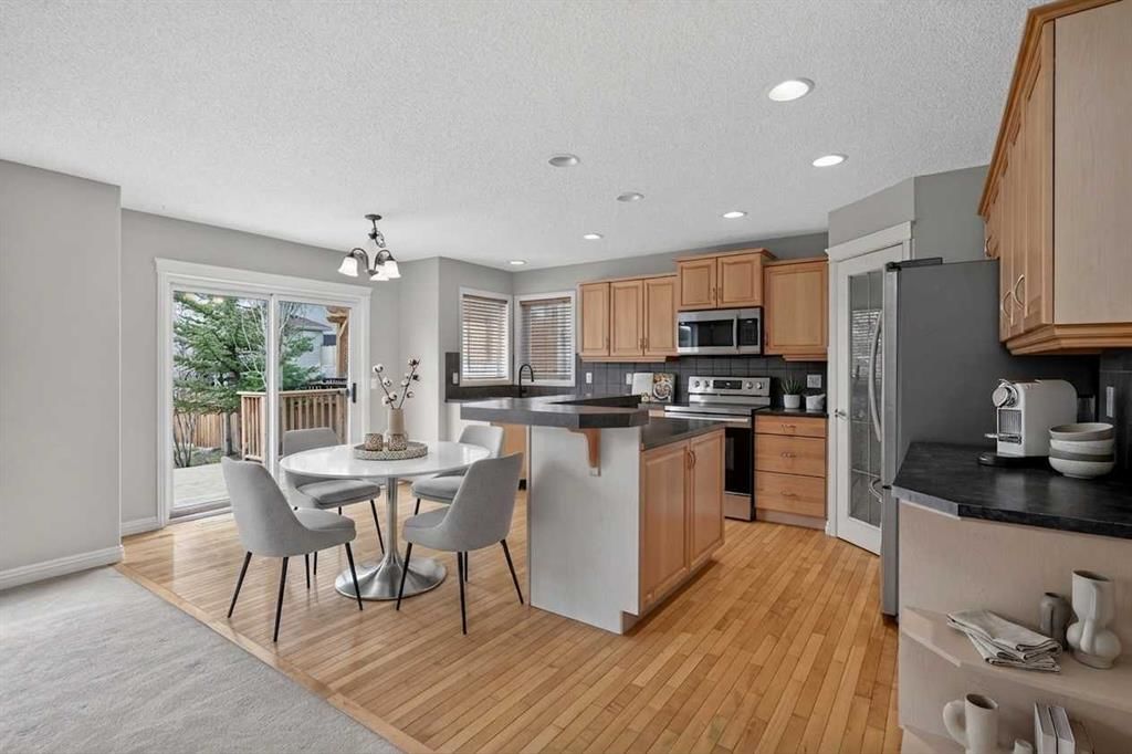 173 Covehaven Gardens NE, Calgary — photo 5 of 29