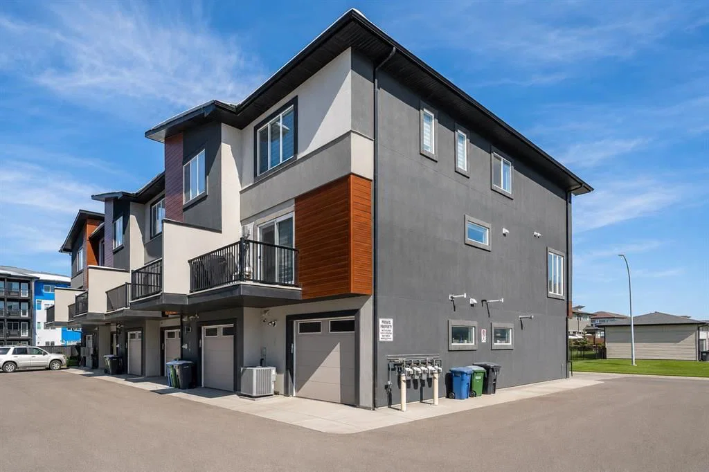 76 Skyview Link NE, Calgary — photo 4 of 28