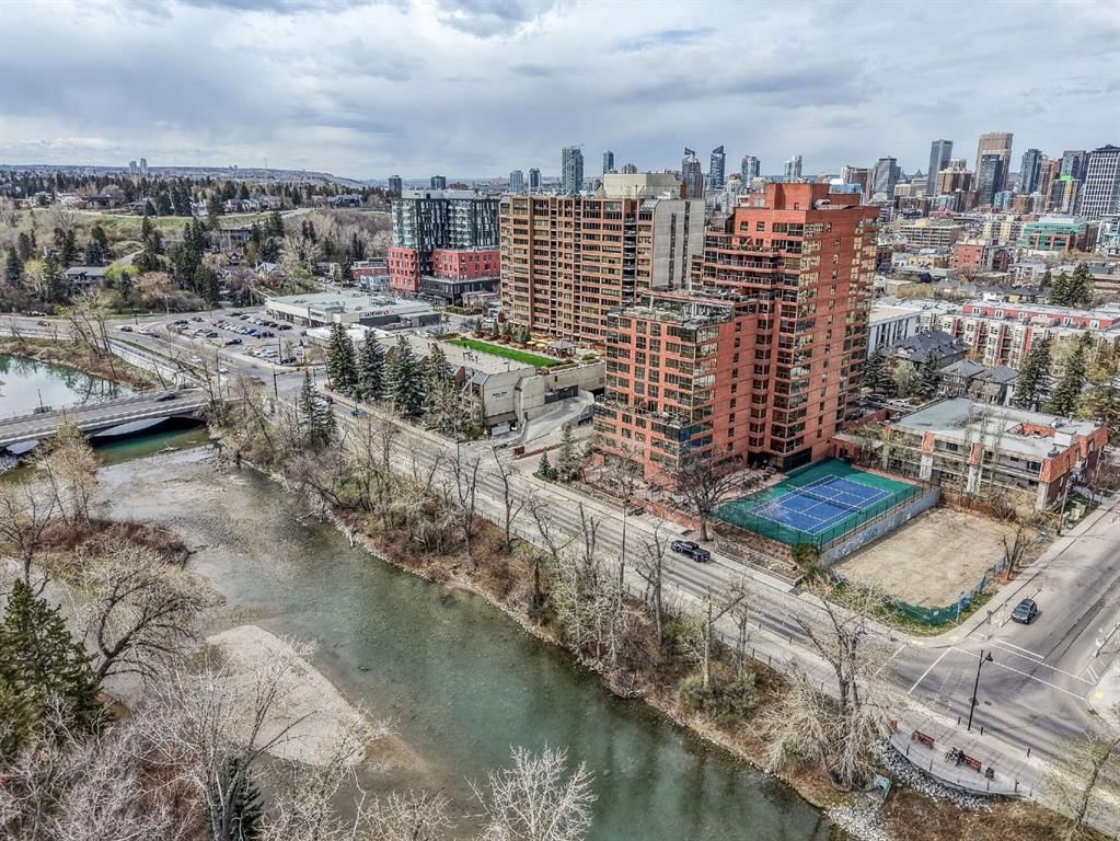 704, 318 26 Avenue SW, Calgary — photo 4 of 50