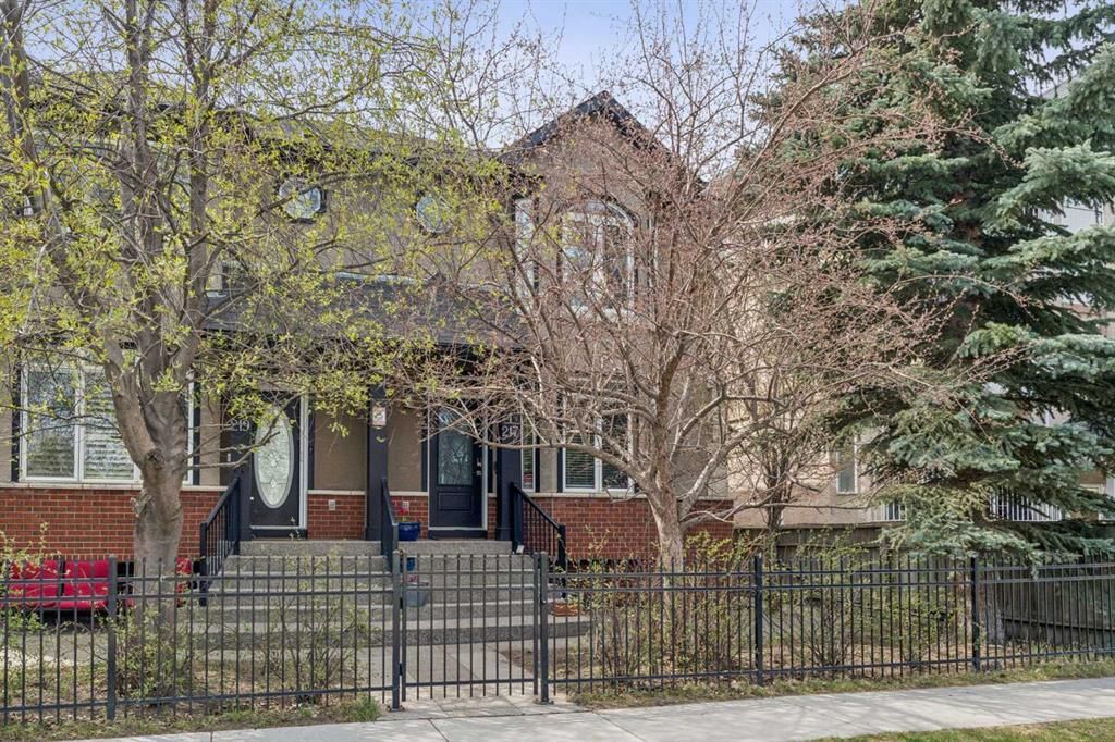 1, 217 17 Avenue NE, Calgary — photo 2 of 34