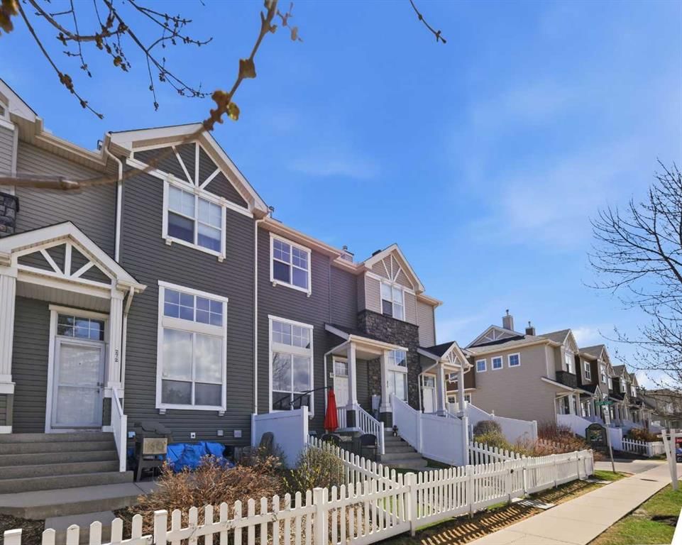 270 Elgin Way SE, Calgary — photo 2 of 36