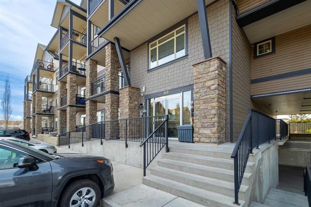 403, 117 Copperpond Common SE, Calgary — photo 3 of 38