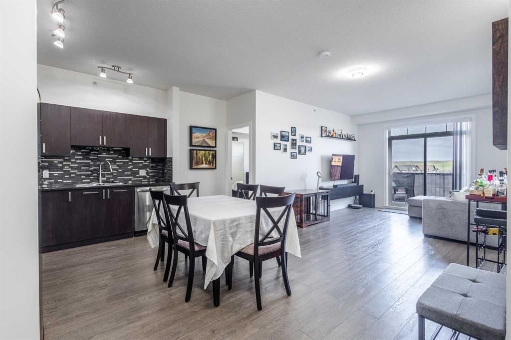 403, 117 Copperpond Common SE, Calgary — photo 4 of 38