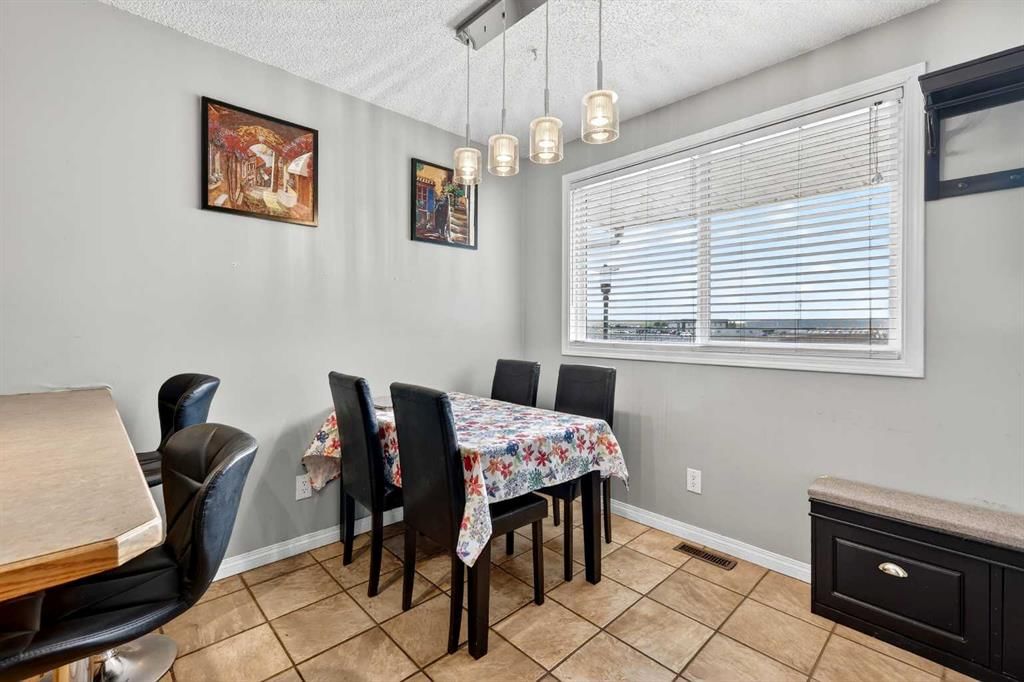 46, 4769 Hubalta Road SE, Calgary — photo 4 of 38