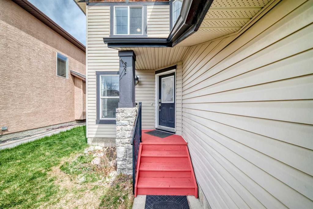 18 Westbury Place SW, Calgary — photo 2 of 50