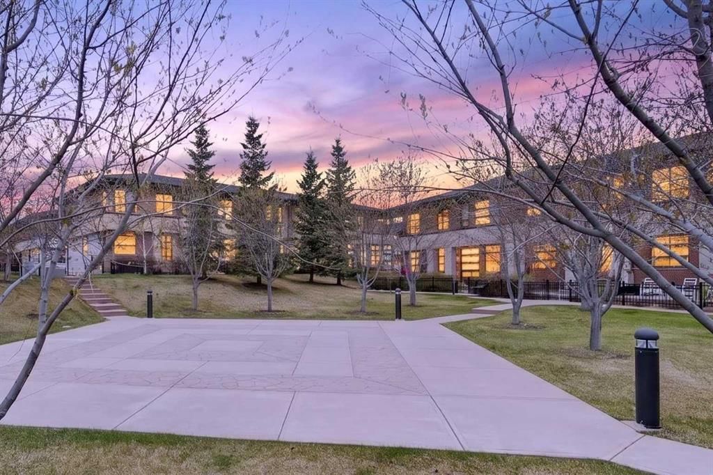 208 Aspen Hills Villas SW, Calgary — photo 5 of 34