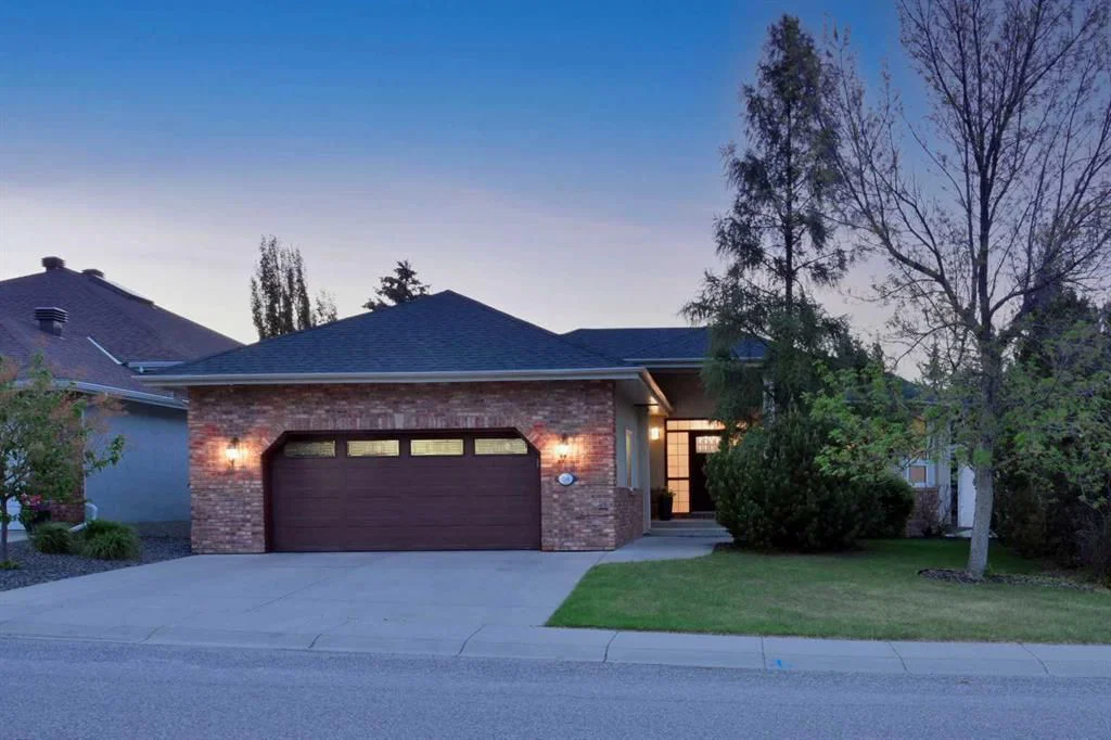 156 Christie Park View SW, Calgary — main listing photo