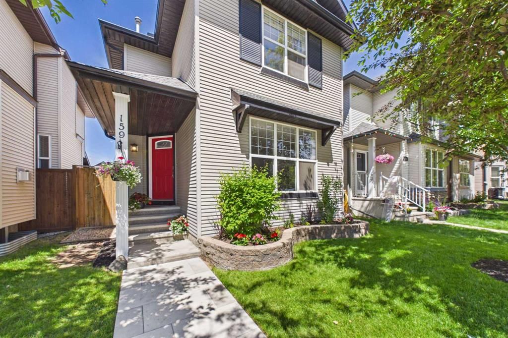 159 Cranberry Green SE, Calgary — photo 2 of 44