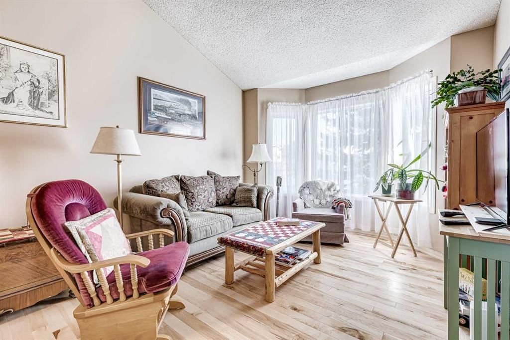 79 Macewan Meadow Way NW, Calgary — photo 2 of 40