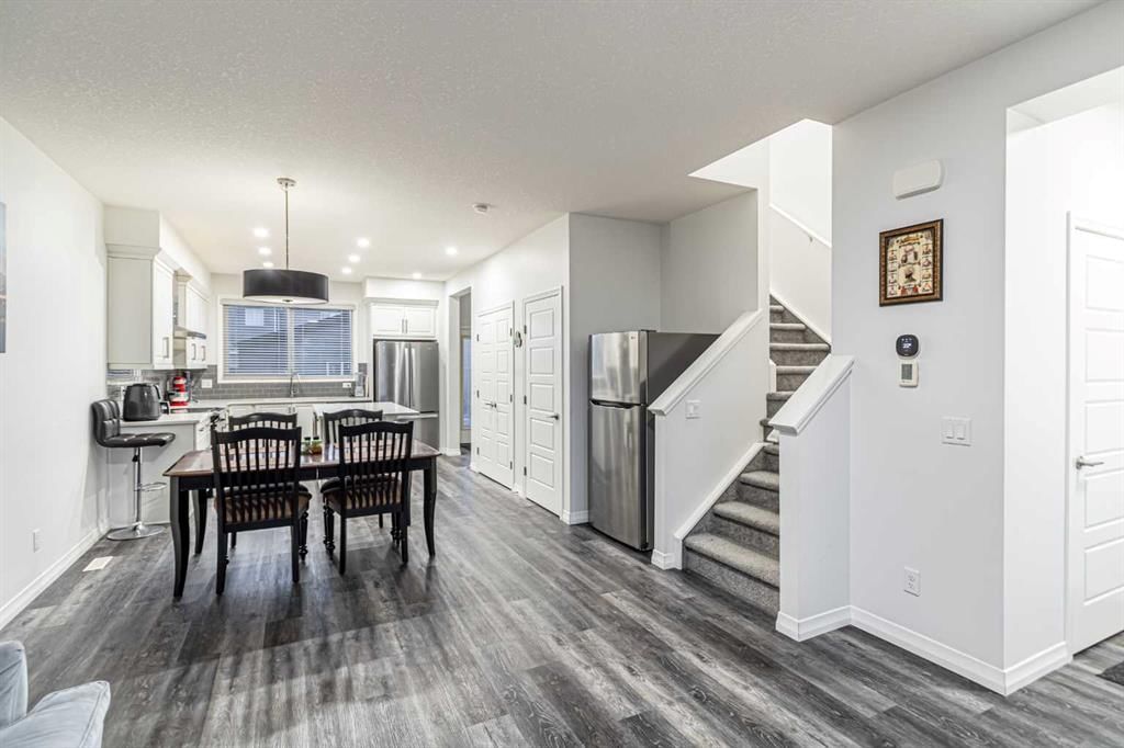 51 corner meadows Villas NE, Calgary — photo 4 of 18