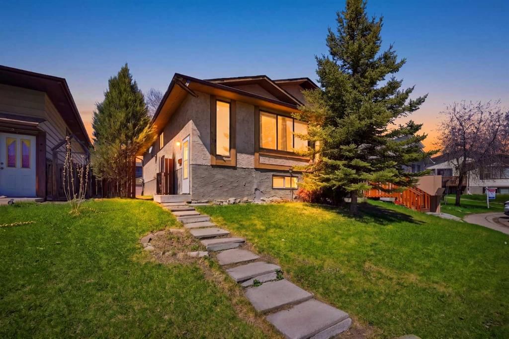 62 Templeson Crescent NE, Calgary — main listing photo