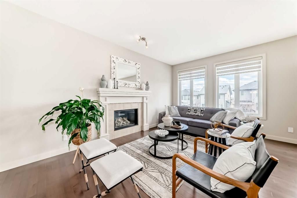 70 Sage Berry Way NW, Calgary — photo 3 of 50