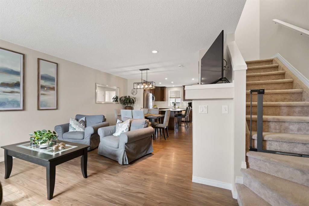 436 Auburn Bay Avenue SE, Calgary — photo 4 of 36