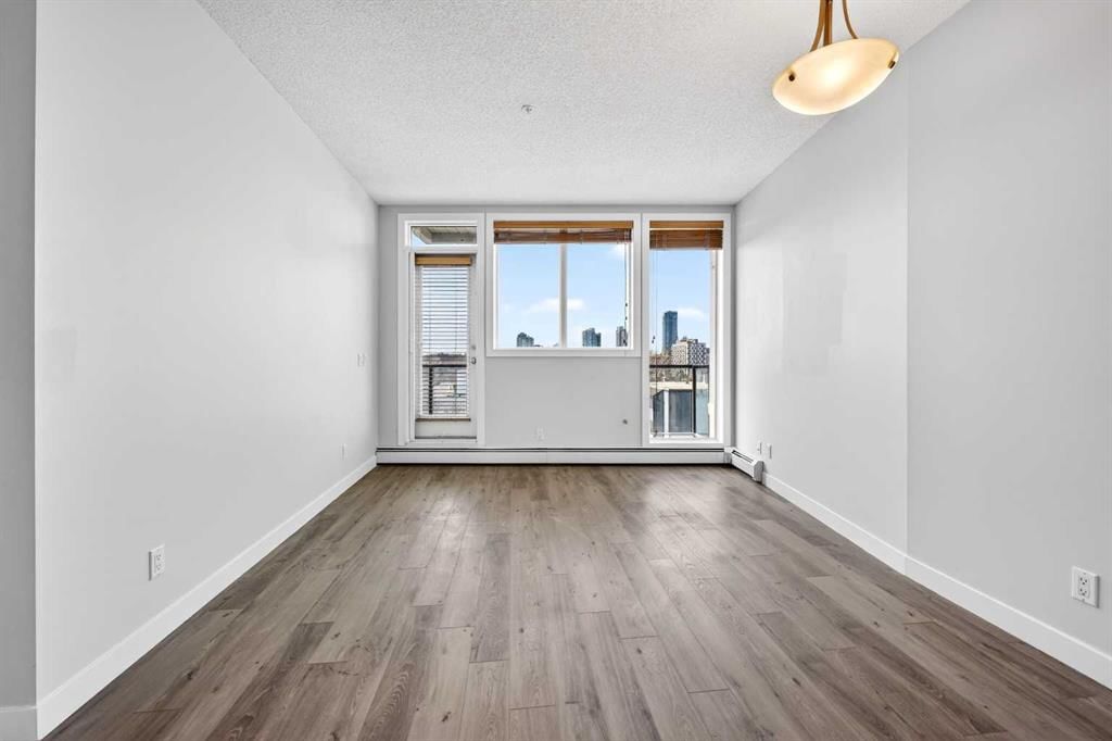 206, 540 5 Avenue NE, Calgary — photo 5 of 35