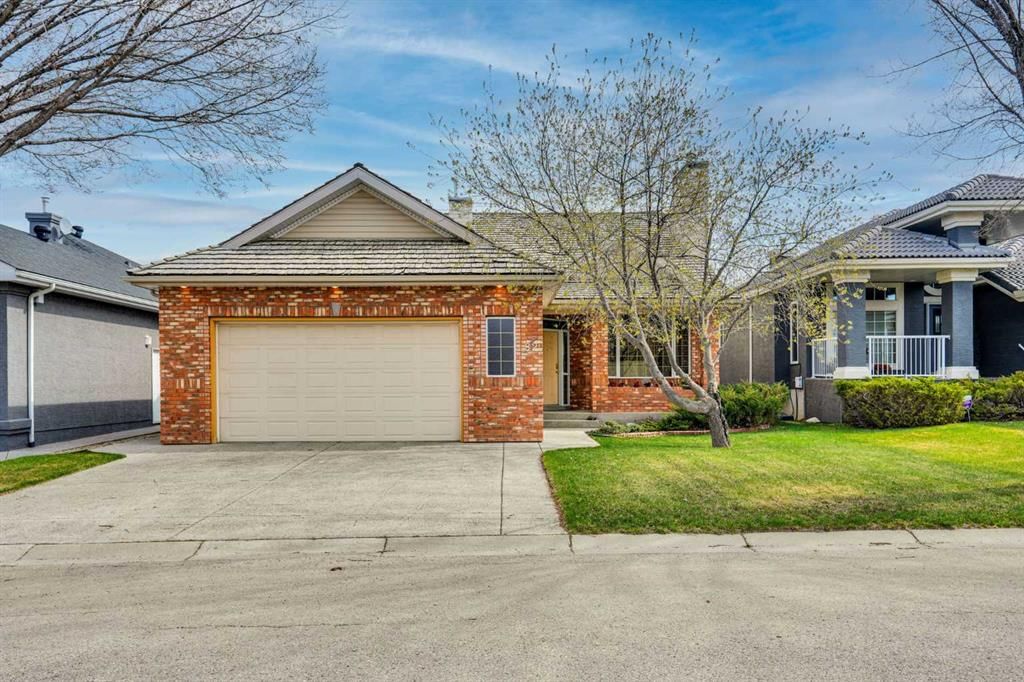 82 Valley Ridge Point NW, Calgary — photo 4 of 50