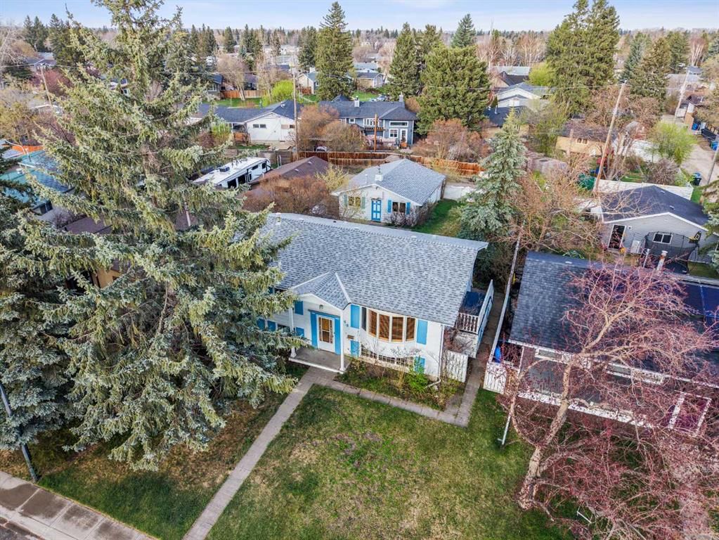 444 Woodland Crescent SE, Calgary — photo 2 of 50