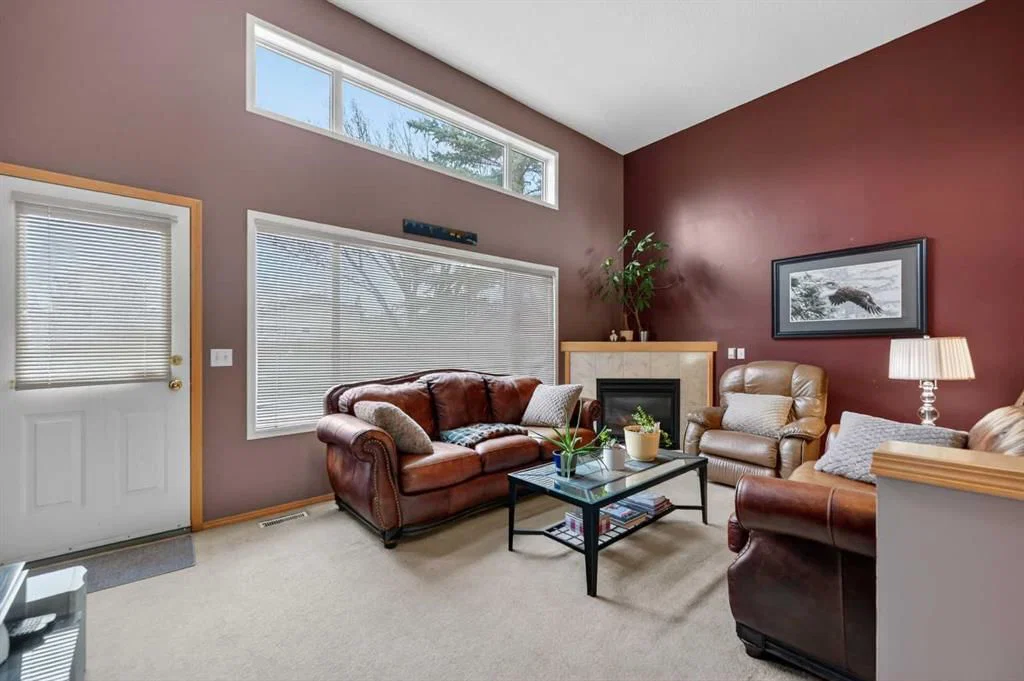 33 Harvest Oak Circle NE, Calgary — photo 3 of 28