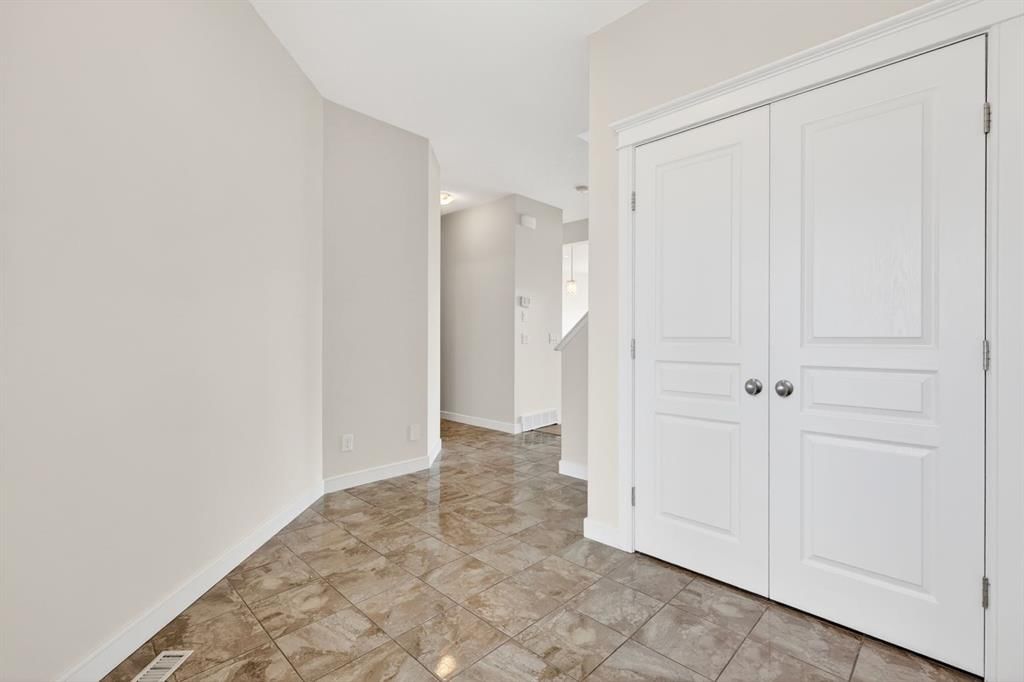 123 Evanscrest Way NW, Calgary — photo 3 of 50